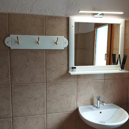 Residencetheo 3* Selianitika