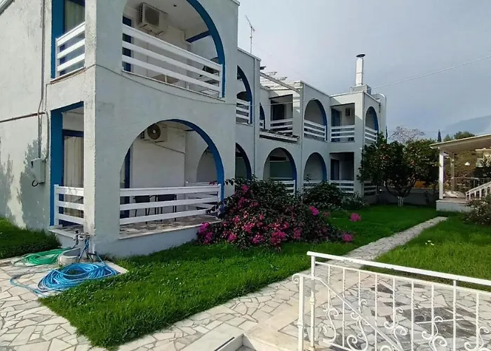 Residencetheo Aparthotel 3*